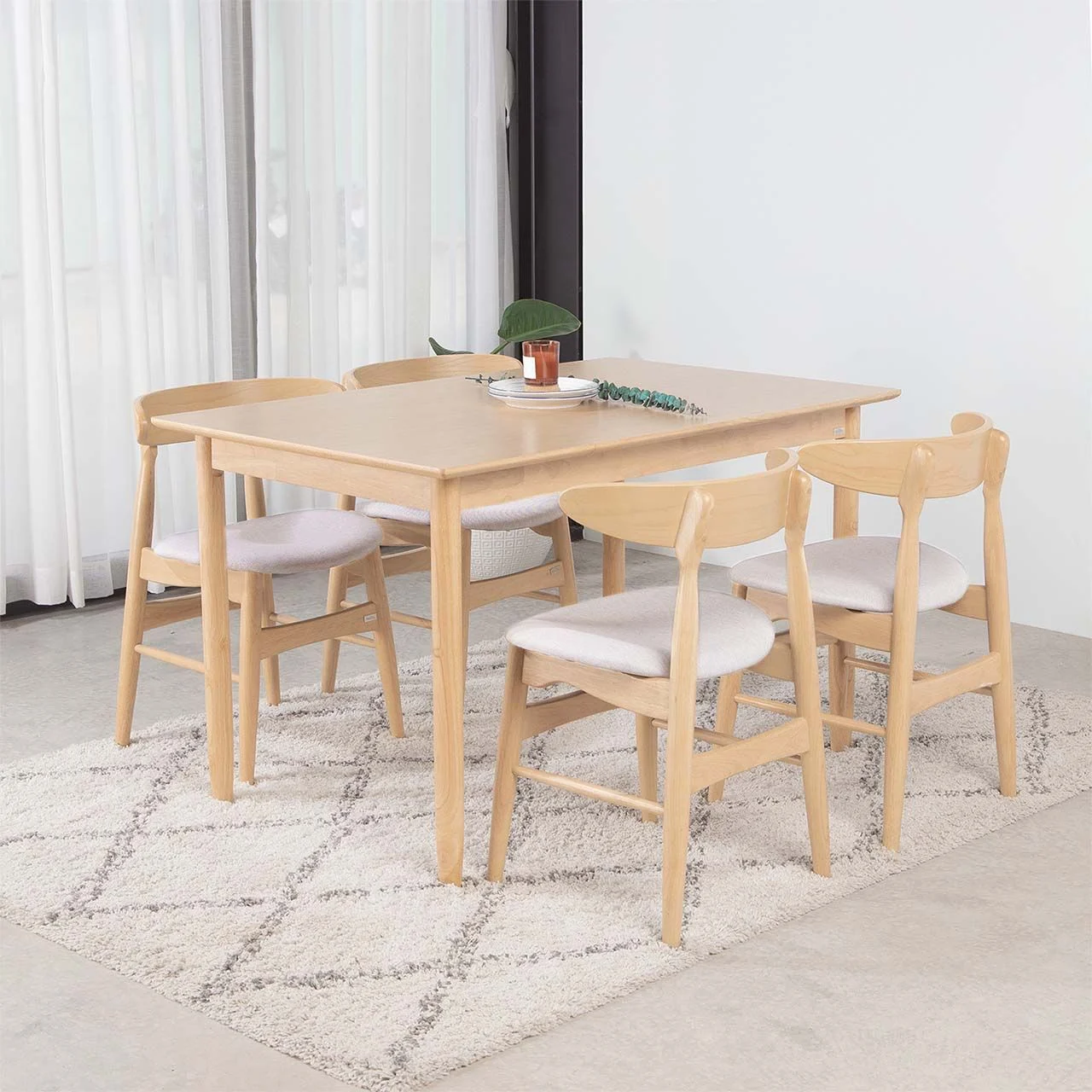Bộ Bàn Ăn 4 Ghế Gỗ MOHO MILAN 901