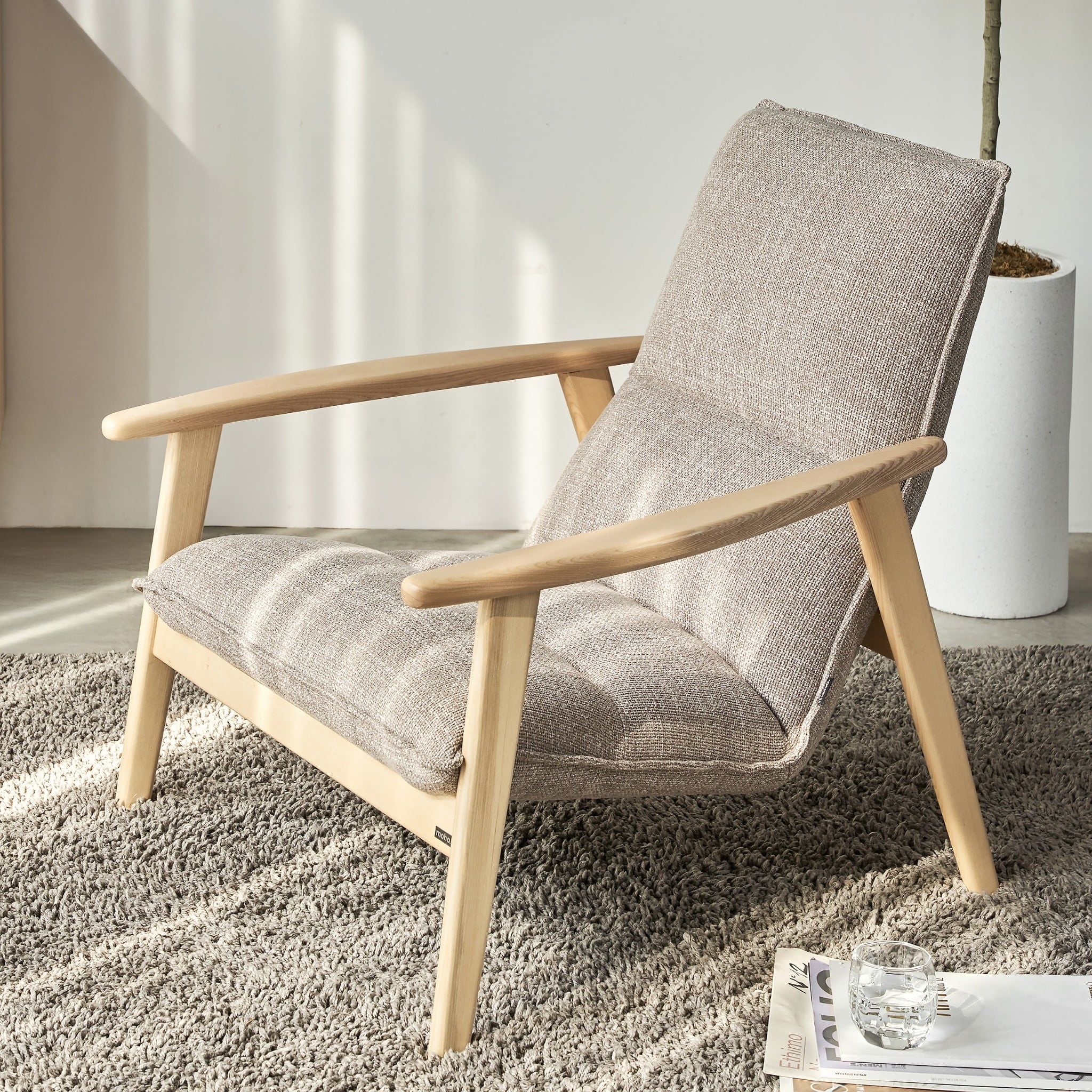Ghế sofa OLLY Lounge Chair ( vải nâu be)