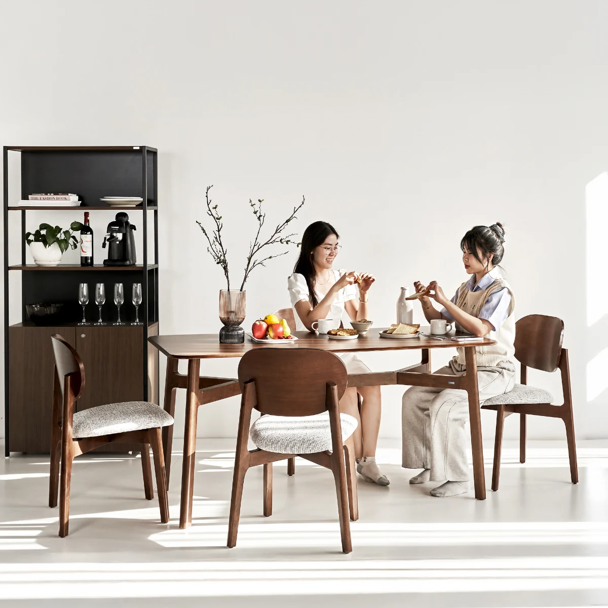 Bàn Ăn Gỗ 1m6 SERENA