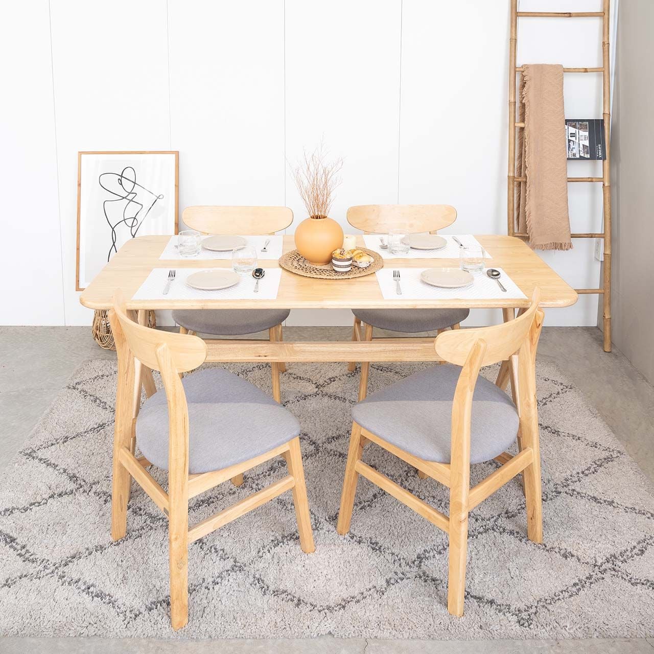 Bộ Bàn Ăn Gỗ Cao Su Tự Nhiên MOHO VLINE 602 (75cm)